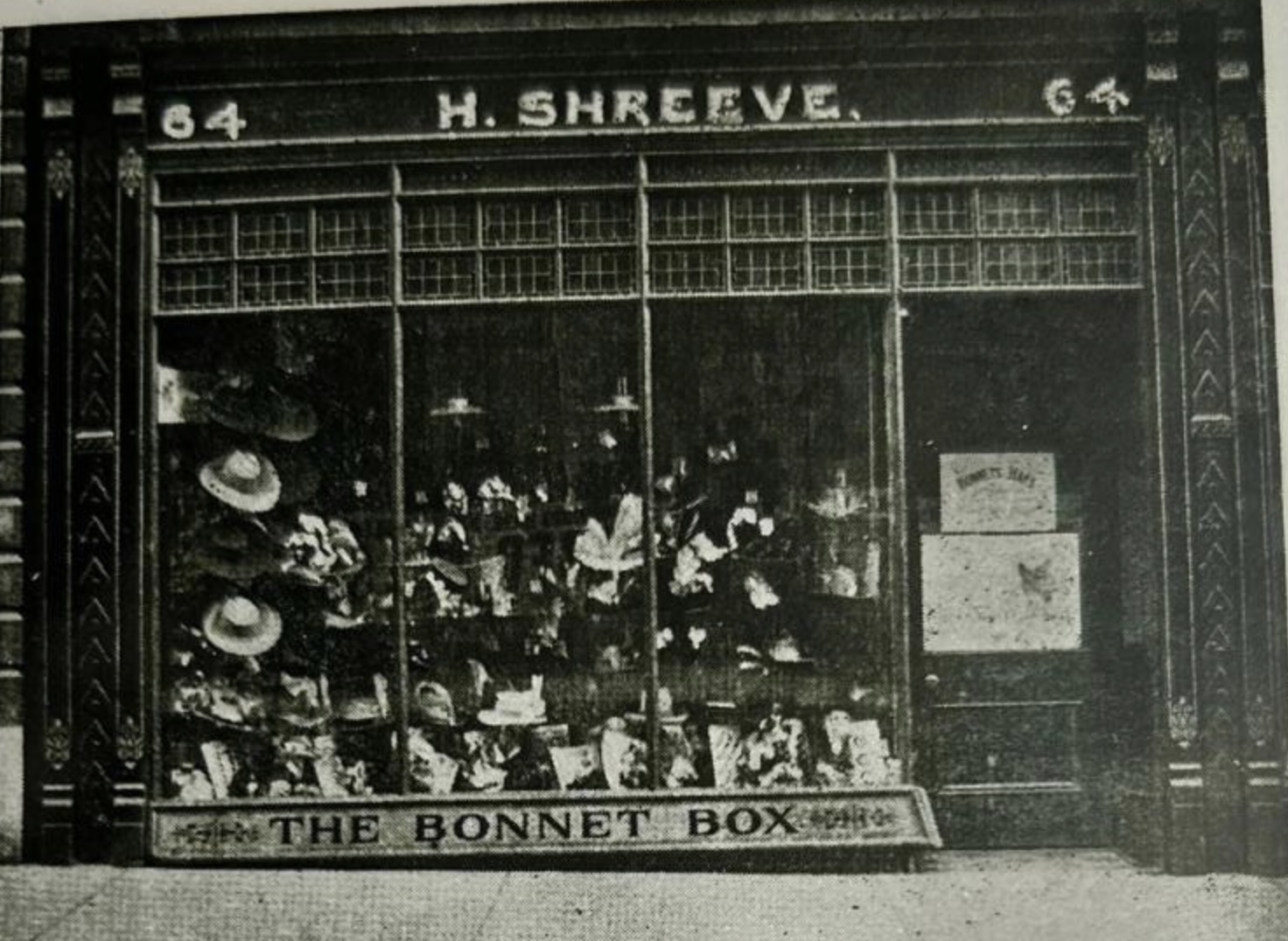 64HighStLw1901ShreeveBonnetBox.jpg
